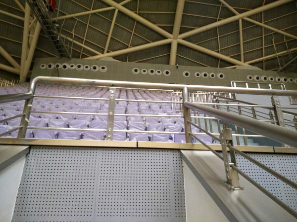 招遠市體育館室內(nèi)外不銹鋼安全護欄4.jpg