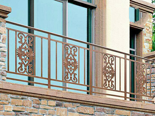 鋁藝陽臺護欄.jpg